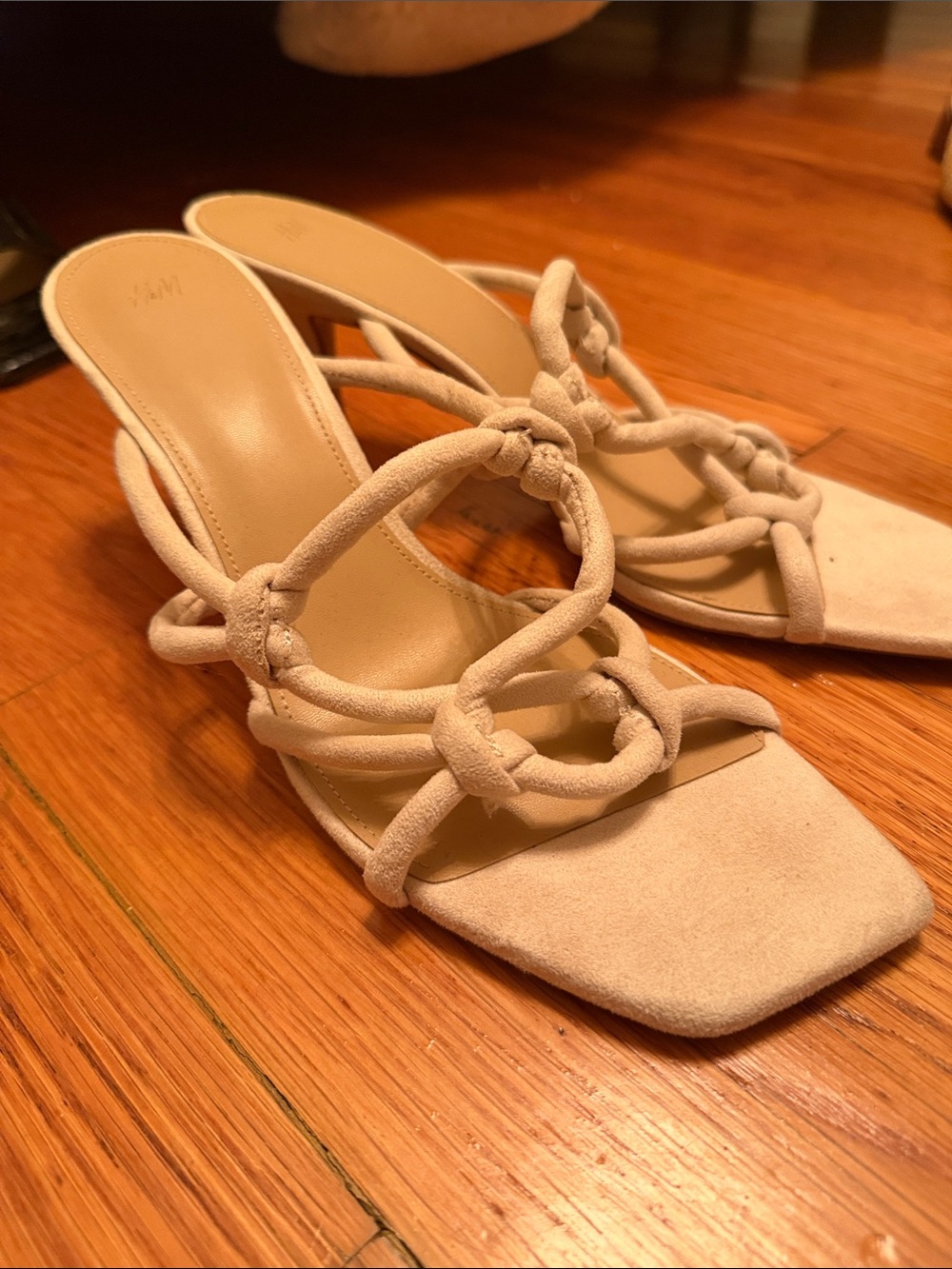 H&M Knotted Strap Suede Slide Heels in Beige